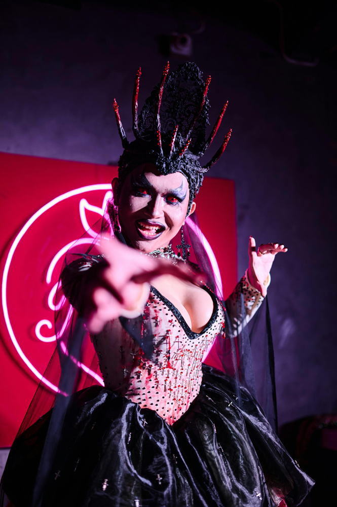 cabaret performer